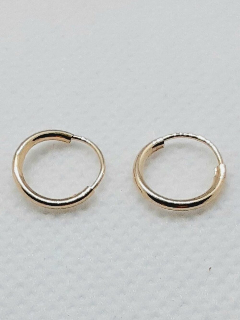 NEW 14kt yellow gold sweet baby girl hoop earrings - Picture 5 of 8